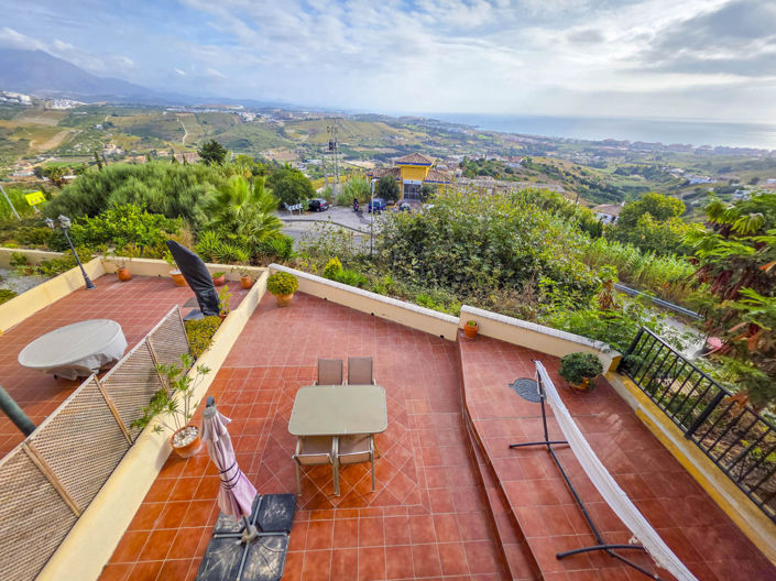 Image No.20-3 Bed House for sale