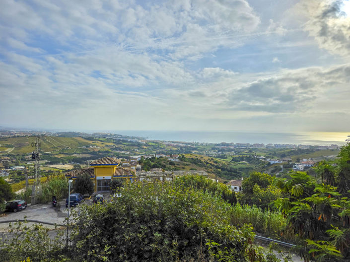 Image No.21-3 Bed House for sale