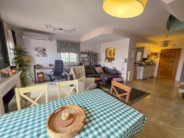 Image No.26-3 Bed House for sale