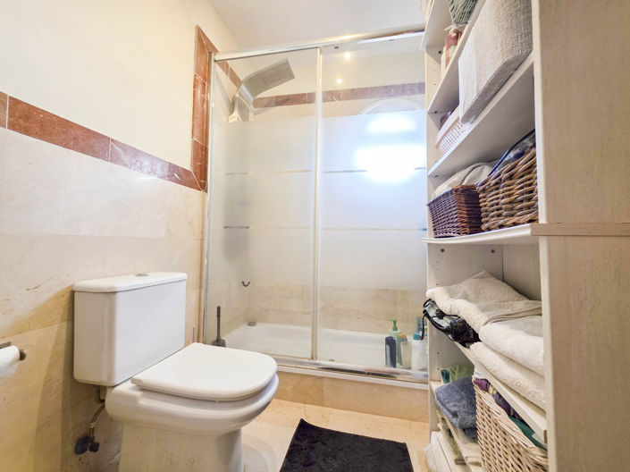 Image No.44-3 Bed House for sale