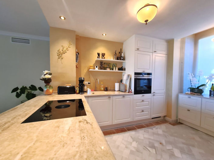 Image No.16-2 Bed Property for sale