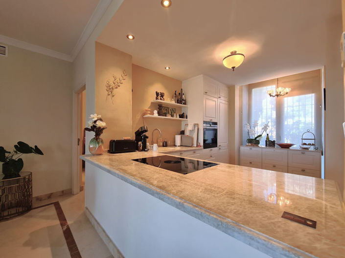 Image No.6-2 Bed Property for sale