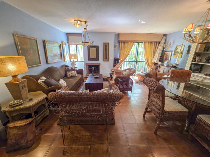 Image No.19-3 Bed Townhouse for sale