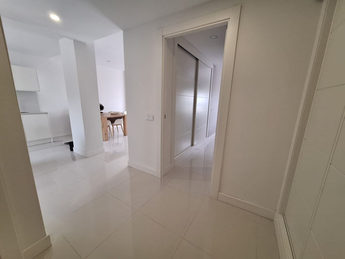 Image No.19-2 Bed Property for sale