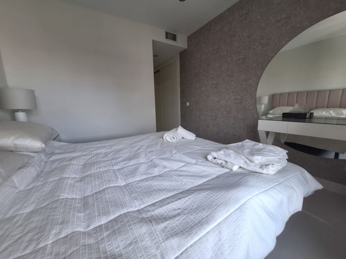 Image No.21-2 Bed Property for sale