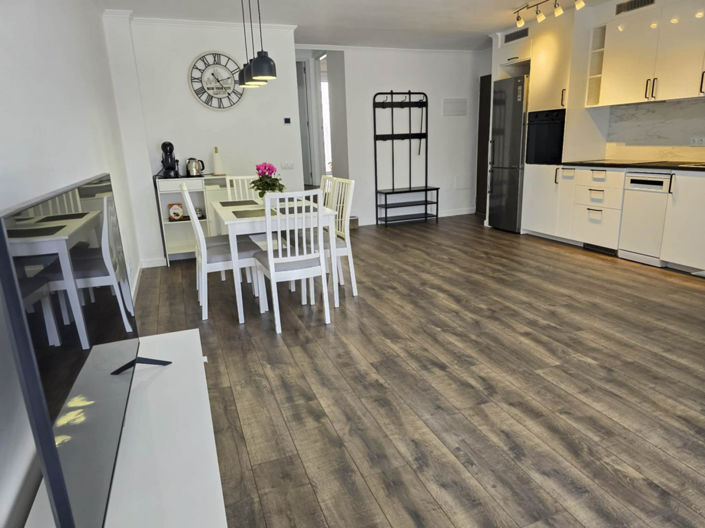 Image No.5-2 Bed Property for sale