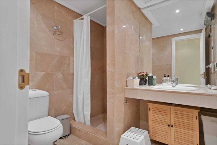 Image No.22-3 Bed Apartment for sale