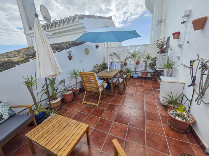 Image No.13-2 Bed Property for sale