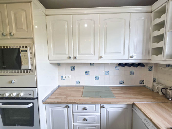 Image No.23-2 Bed Property for sale