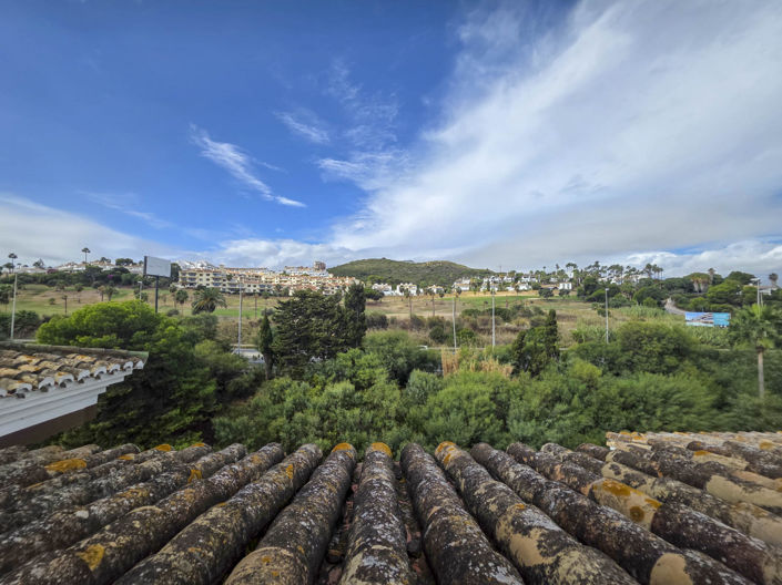 Image No.34-2 Bed Property for sale