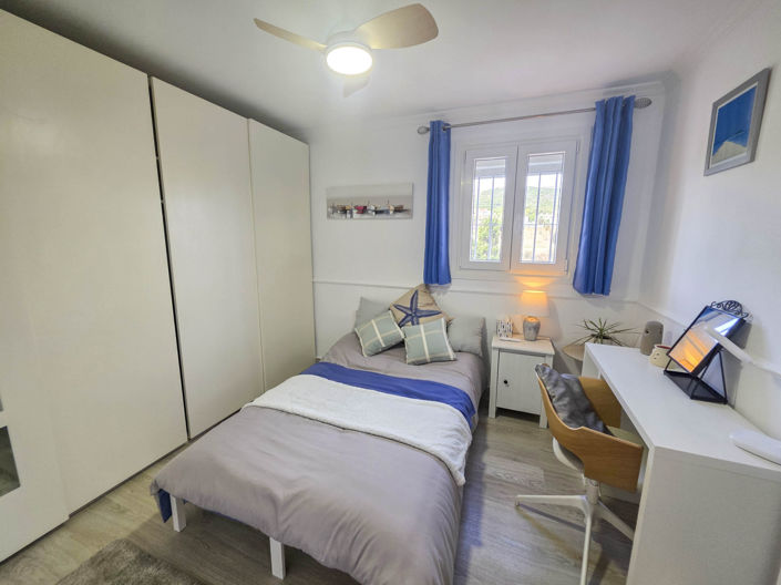 Image No.9-2 Bed Property for sale