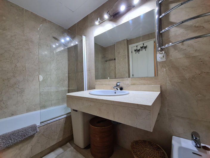 Image No.33-1 Bed Apartment for sale