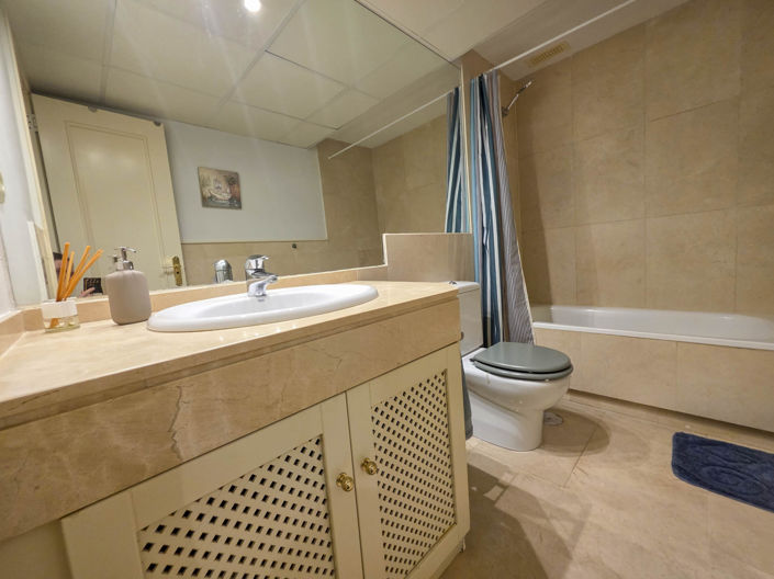 Image No.36-3 Bed Apartment for sale