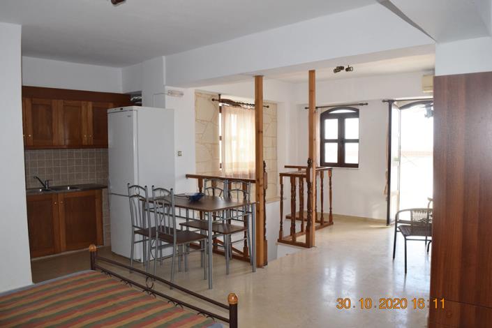 Image No.10-4 Bed Country House for sale