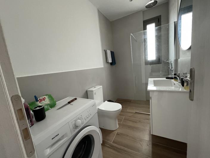 Image No.11-3 Bed Villa / Detached for sale