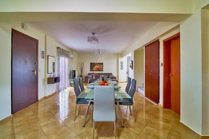 Image No.2-6 Bed Villa for sale