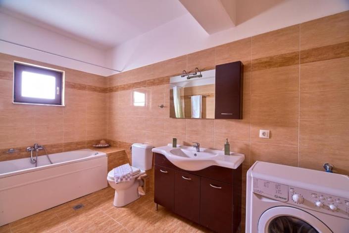 Image No.32-6 Bed Villa for sale