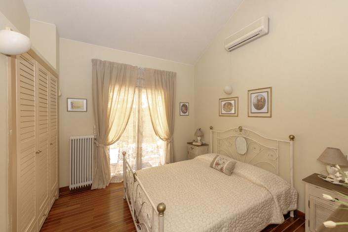 Image No.24-6 Bed House/Villa for sale