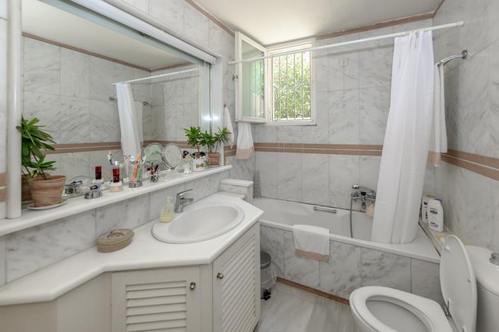 Image No.45-6 Bed House/Villa for sale