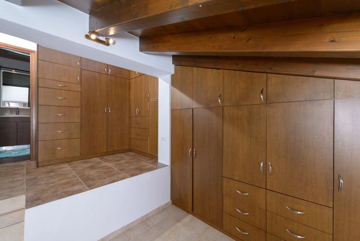 Image No.14-3 Bed Villa for sale