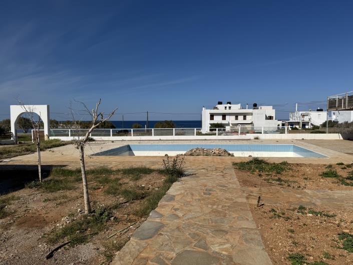 Image No.23-20 Bed Hotel for sale