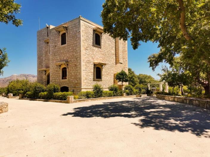 Image No.10-3 Bed Villa for sale