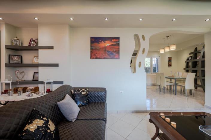 Image No.11-3 Bed Villa for sale