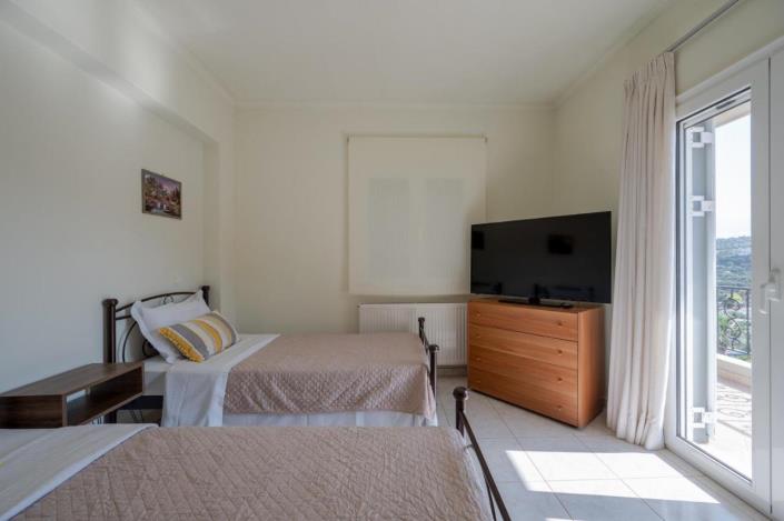 Image No.19-3 Bed Villa for sale