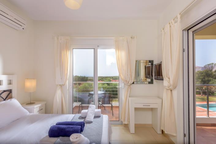 Image No.15-2 Bed Villa for sale