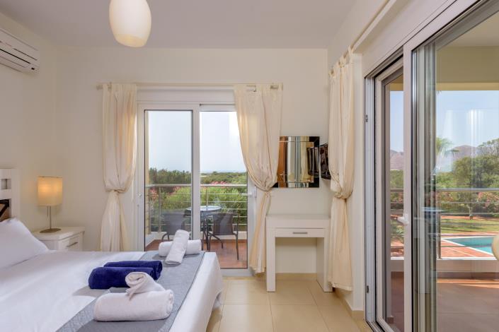 Image No.19-2 Bed Villa for sale