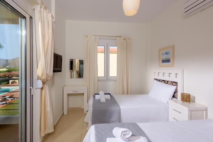 Image No.23-2 Bed Villa for sale