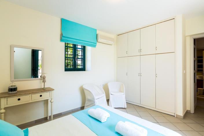 Image No.19-3 Bed Villa for sale