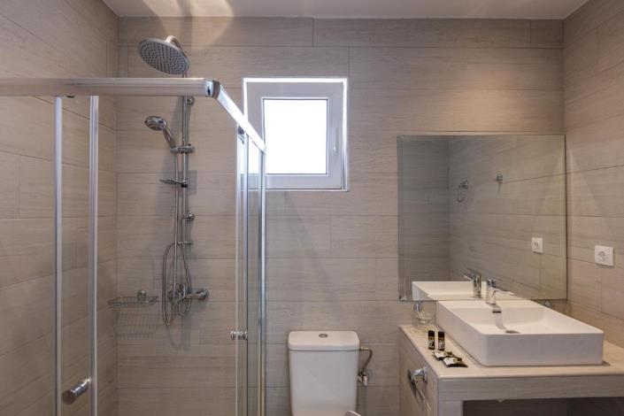 Image No.20-2 Bed Villa for sale