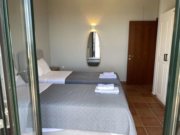 Image No.14-3 Bed Villa / Detached for sale