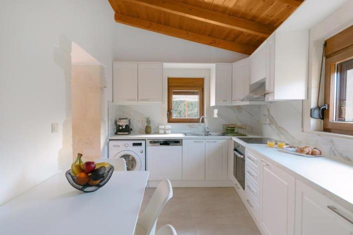 Image No.10-2 Bed House/Villa for sale