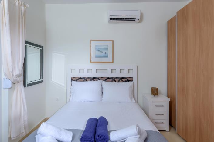 Image No.12-2 Bed Maisonette for sale