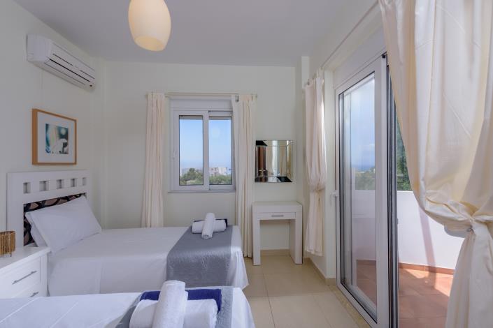 Image No.22-2 Bed Maisonette for sale