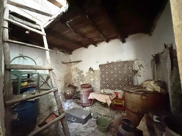 Image No.15-4 Bed Country House for sale