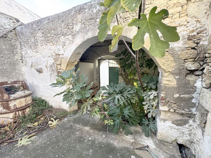 Image No.18-4 Bed Country House for sale