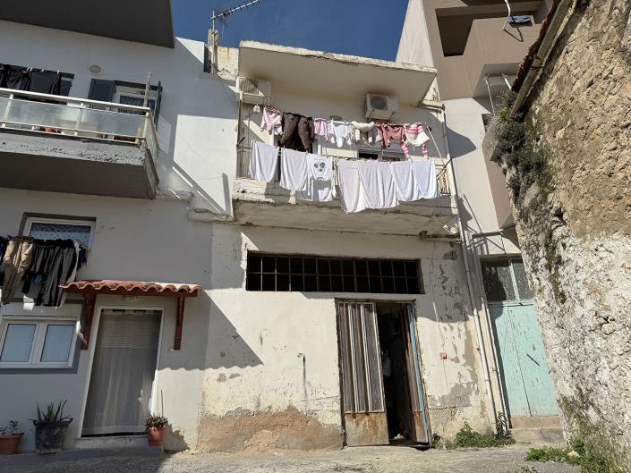 Image No.18-2 Bed House for sale