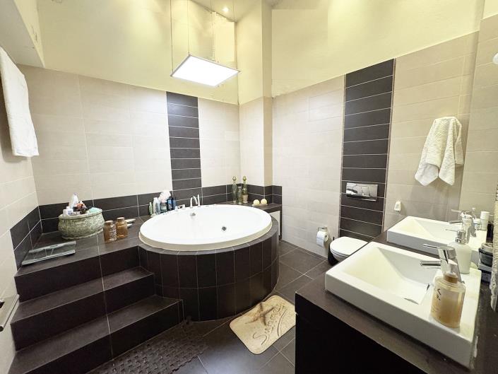 Image No.27-4 Bed House/Villa for sale