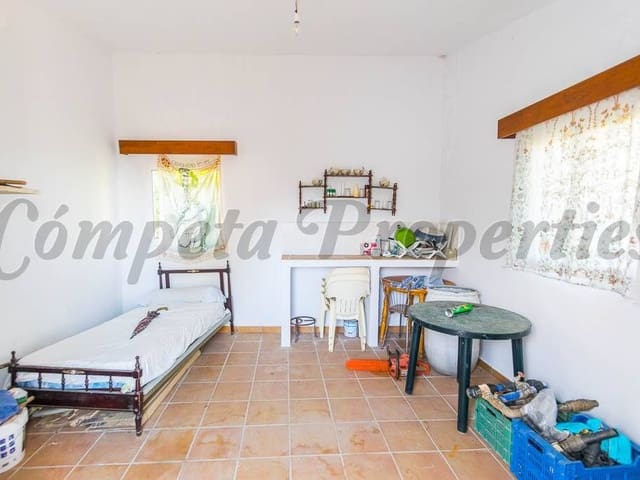 Image No.4-Finca for sale