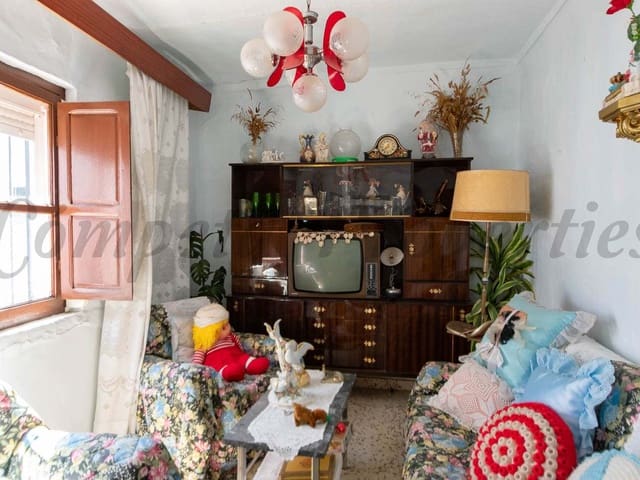 Image No.13-3 Bed Townhouse for sale