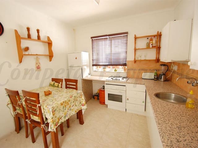 Image No.3-6 Bed Townhouse for sale