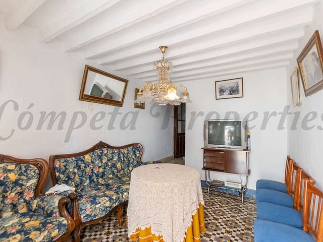 Image No.2-3 Bed Townhouse for sale