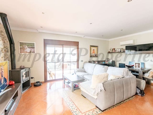 Image No.3-3 Bed Townhouse for sale