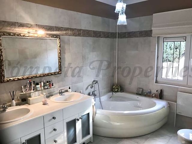 Image No.15-4 Bed Finca for sale