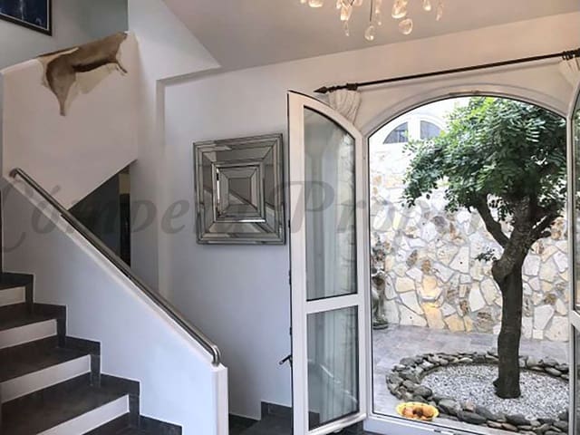 Image No.20-4 Bed Finca for sale