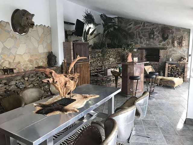 Image No.8-4 Bed Finca for sale