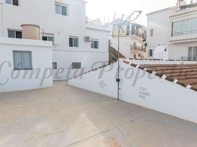 Image No.14-4 Bed Townhouse for sale